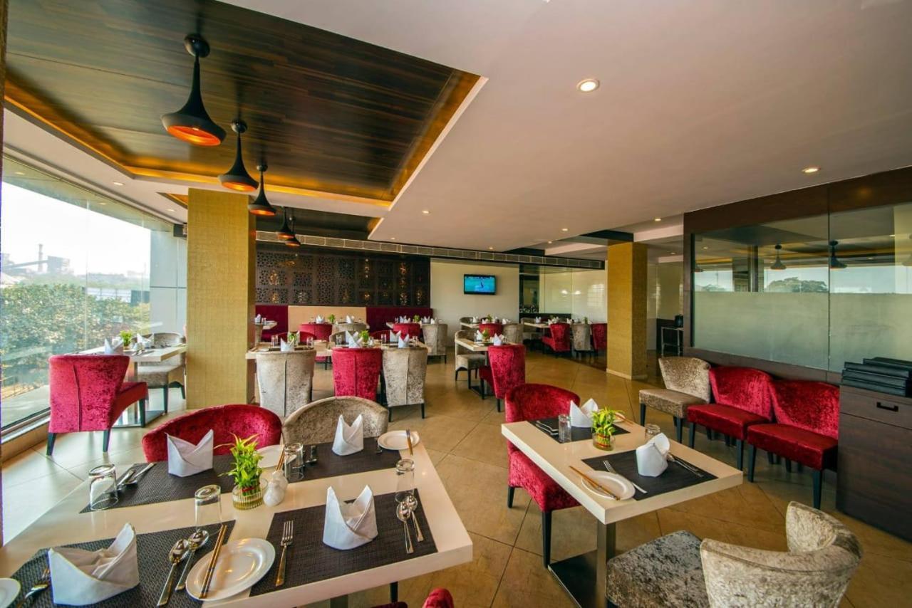 Kc Manor Otel Jamshedpur Dış mekan fotoğraf