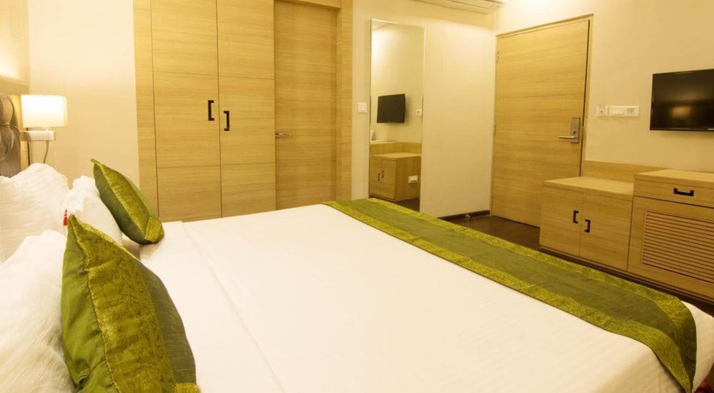 Kc Manor Otel Jamshedpur Dış mekan fotoğraf