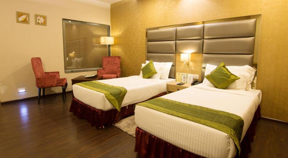 Kc Manor Otel Jamshedpur Dış mekan fotoğraf