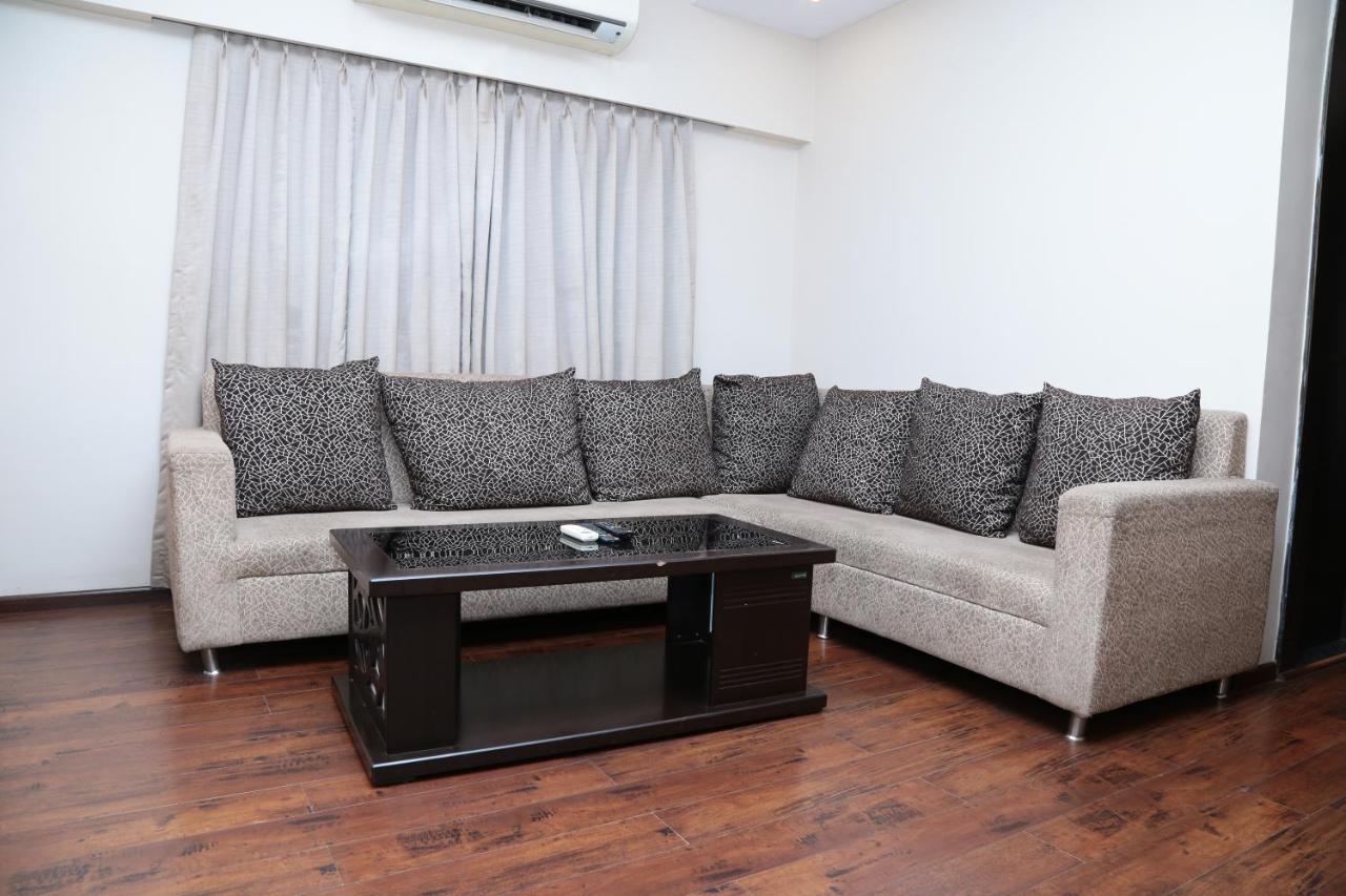 Kc Manor Otel Jamshedpur Dış mekan fotoğraf