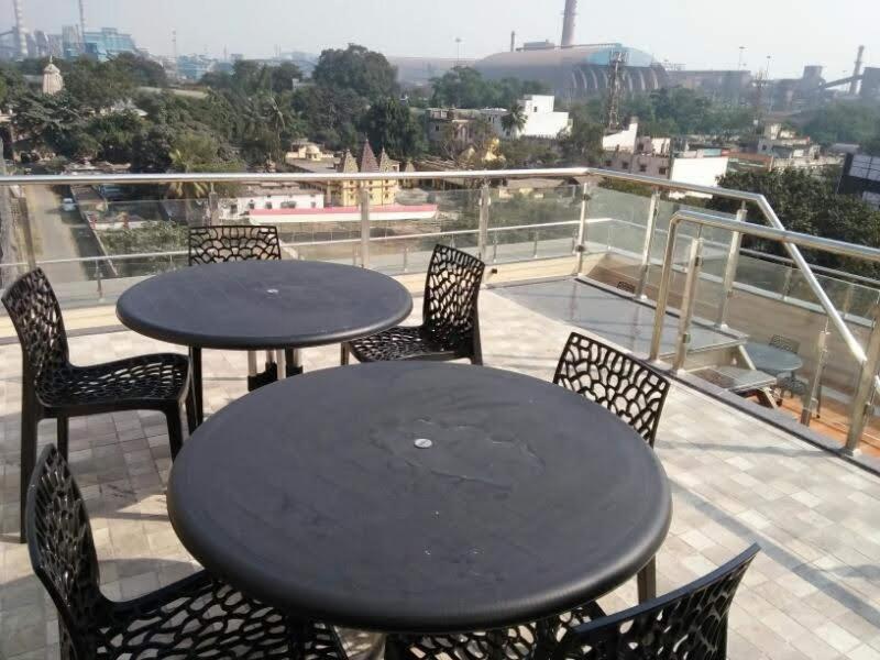 Kc Manor Otel Jamshedpur Dış mekan fotoğraf