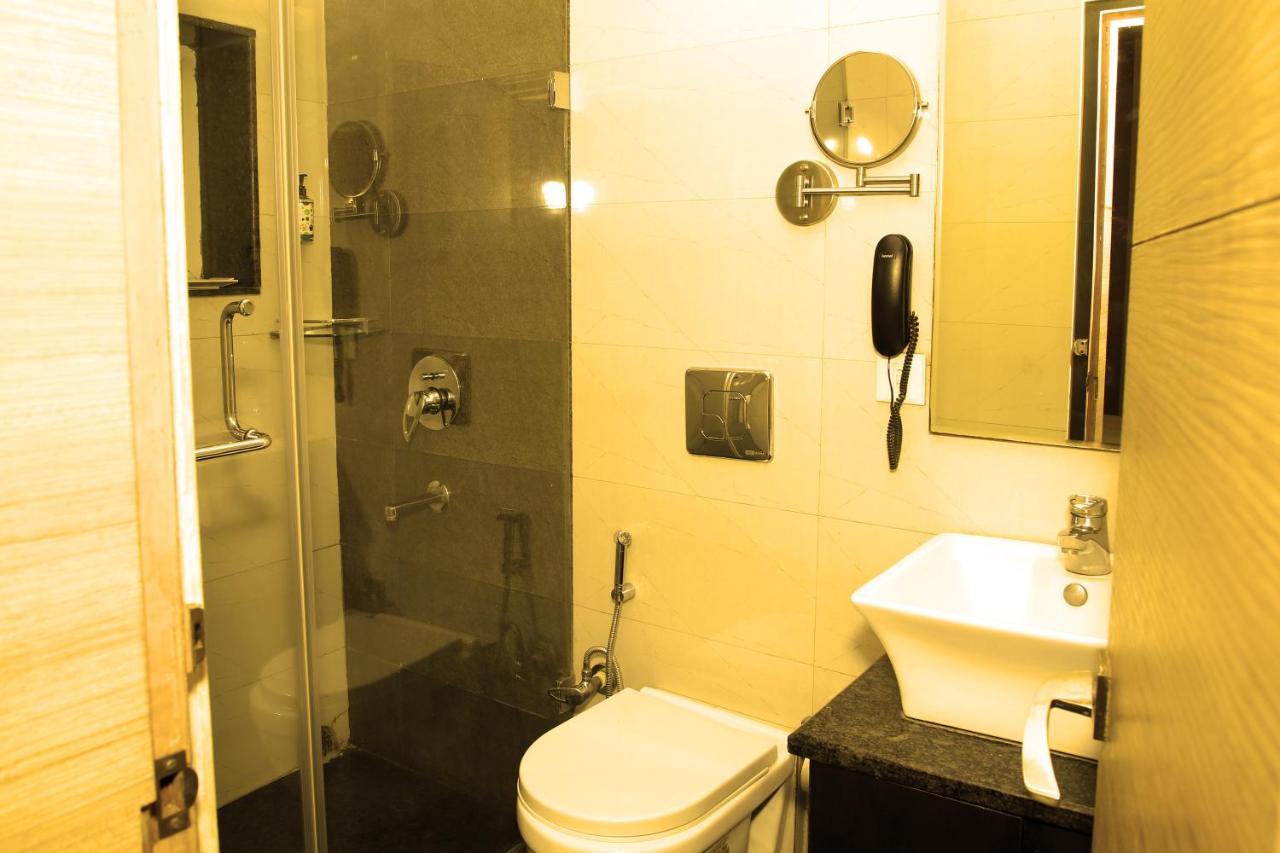 Kc Manor Otel Jamshedpur Dış mekan fotoğraf